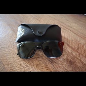 Ray-ban Classic Sunglasses